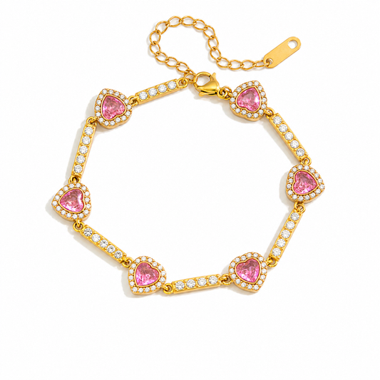 Bracelet Amara – vue produit fond blanc cœurs cristaux roses halo pavé