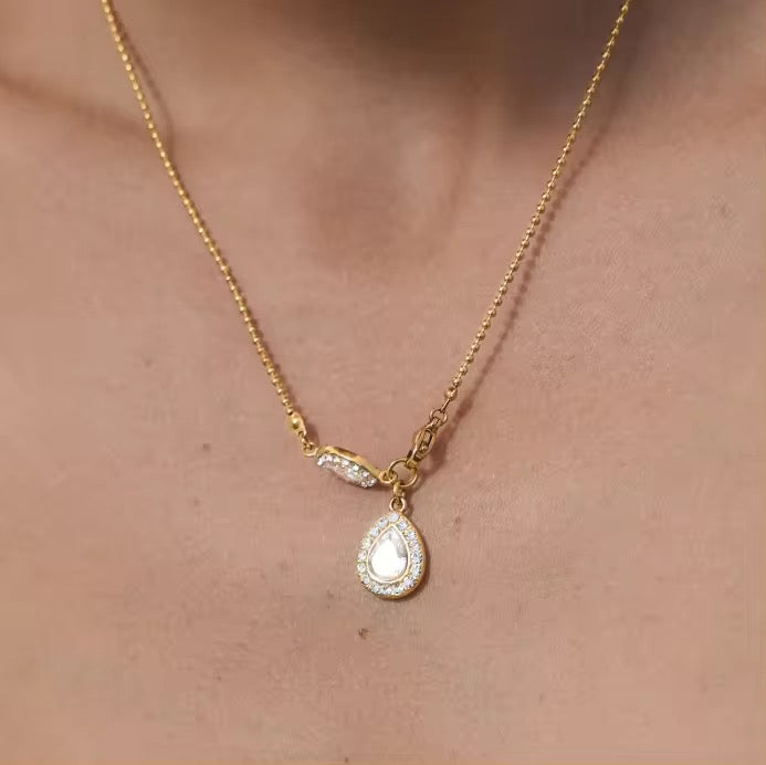 Collier Era – vue produit fond blanc double pendant zoom
