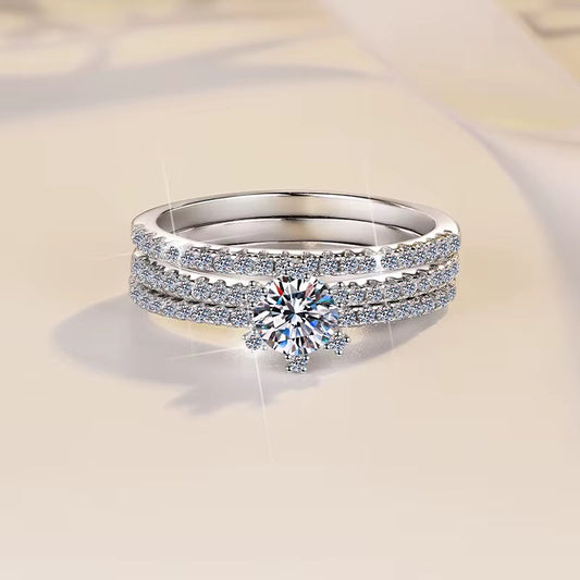 Set Orion LUNARA — 3 bagues moissanite empilées, solitaire griffes étoilées et anneaux éternité pavé, argent rhodié